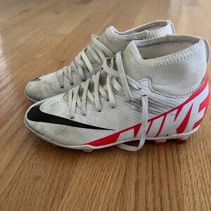 Nike Jr. Mercurial Superfly 9 Club Kids Firm Ground Soccer Cleats